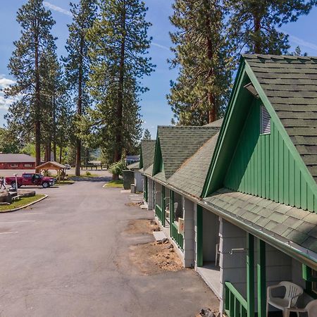 Green Gables Motel & Suites Burney Екстериор снимка